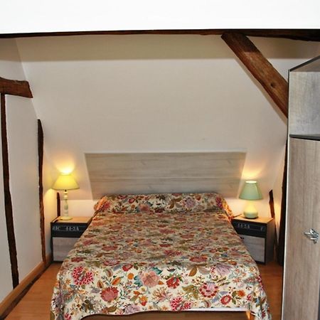 Gite De Charme Pres Des Chateaux De La Loire Avec Jardin, Terrasse Et Equipements Pour Familles - Fr-1-381-359 Azay-sur-Cher 外观 照片